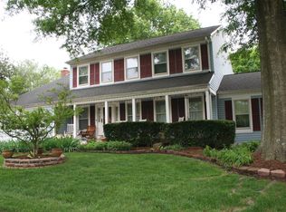 13201 Tuckaway Dr, Herndon, VA 20171