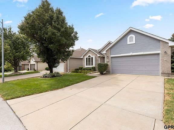 2nd image of 10012 S 172nd Cir