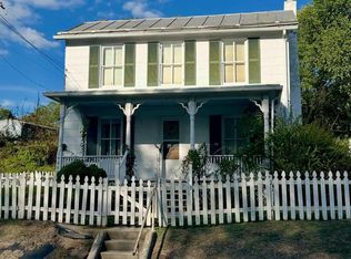 14065 S Middle Rd, Edinburg, VA 22824