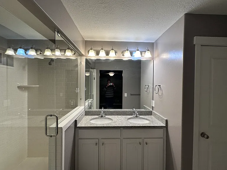 24 W Tytus Dr — Photo 5