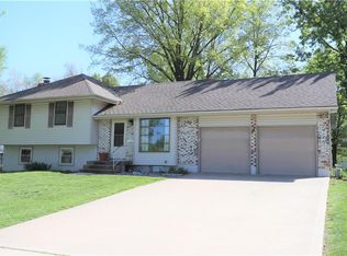 6705 N Chestnut Ave, Kansas City, MO 64119