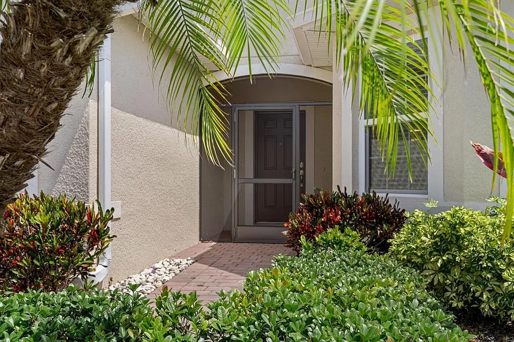 3 bed, 2.0 bath, 1753 sqft, $2,500 — Photo 3