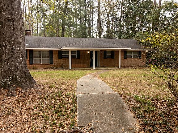 3rd image of 598 Willow Dr