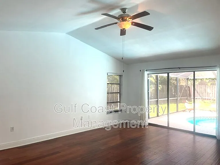 5677 Beneva Woods Cir — Photo 31
