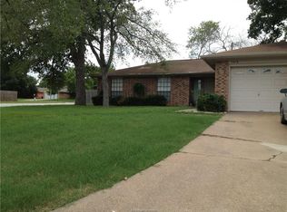 3018 Adrienne Dr, College Station, TX 77845