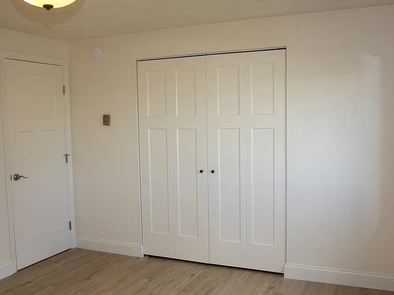 225 SW Kalmia St #A — Photo 21