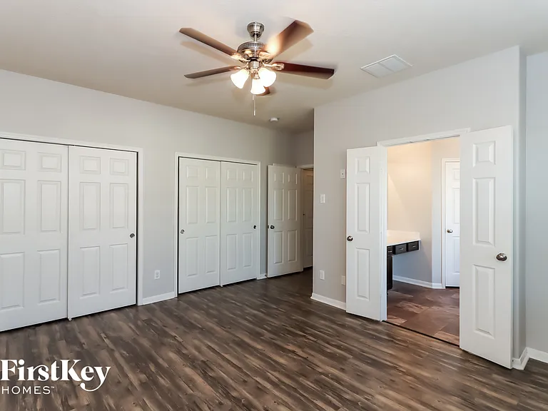8330 Hampton Bay Dr — Photo 8
