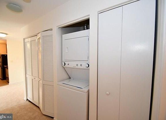 3rd image of 33 Fern Oak Cir APT 200