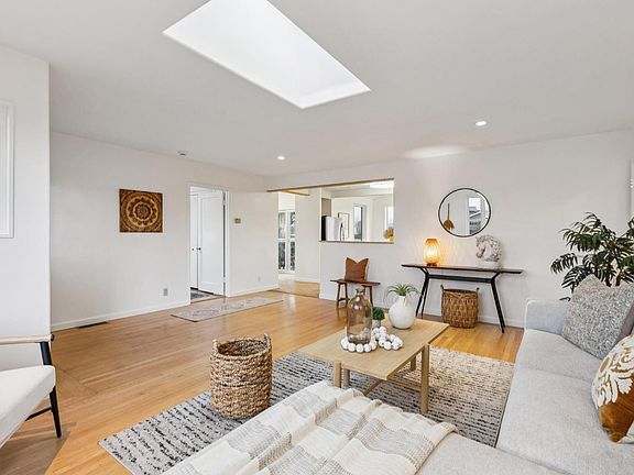 5th image of 101 Vendola Drive