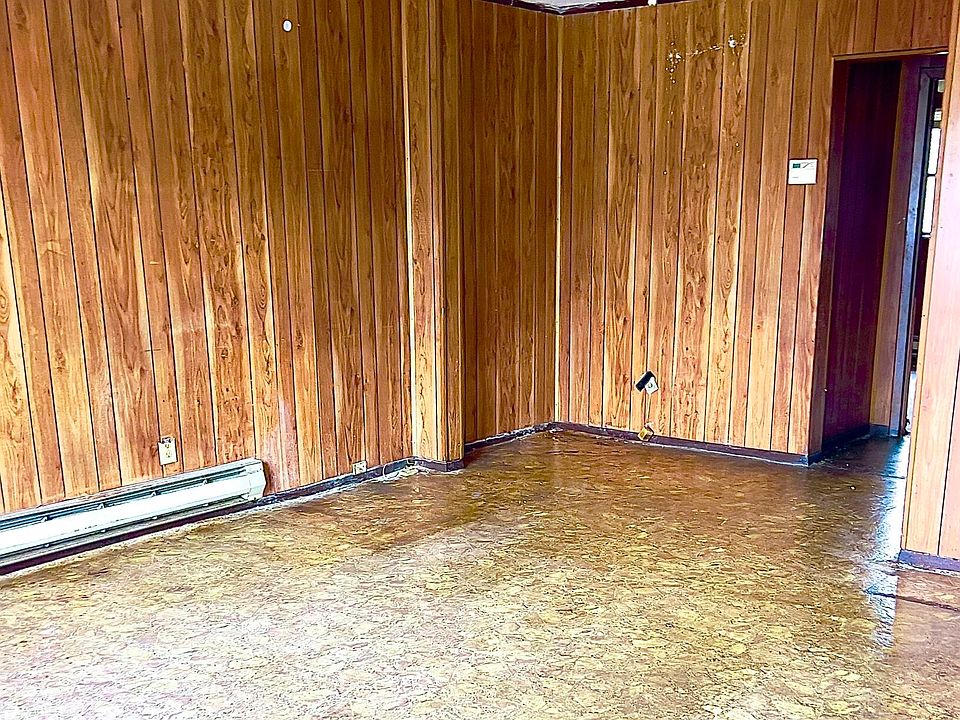 2nd image of 30 Grove St