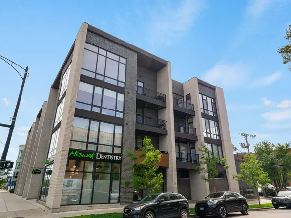 2405 W Iowa St #303, Chicago, IL 60622