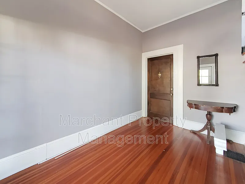 North Main Area — Photo 4