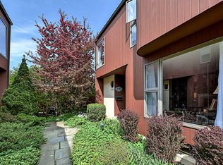 944 Washington St, Glenview, IL 60025