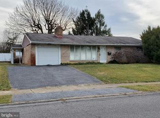 5218 Windsor Blvd, Mechanicsburg, PA 17055