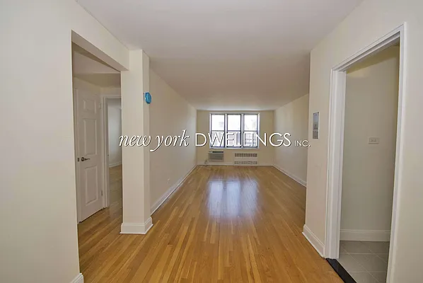 Rented by New York Dwellings LLC | media 17