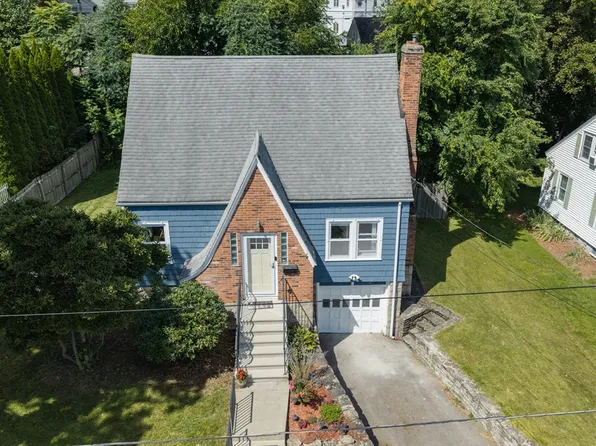 4 Maxdale Rd, Worcester, MA 01602