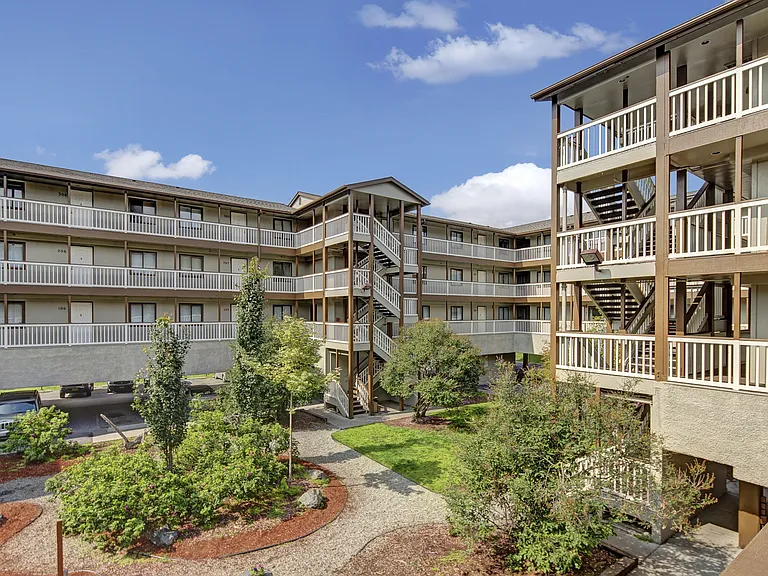 Silver Ridge — Photo 15
