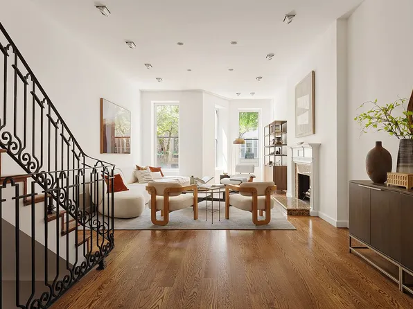 233 E 62nd St, New York, NY 10065