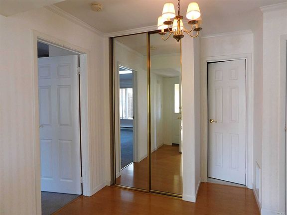 3rd image of 601 Alden Ct E