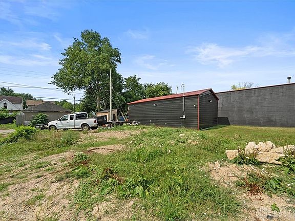 5th image of 818 Xenia Ave