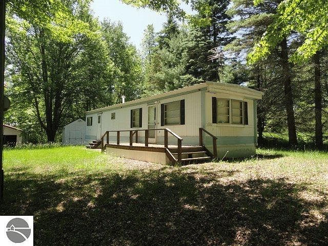 1st image of 1102 Carmen Dr