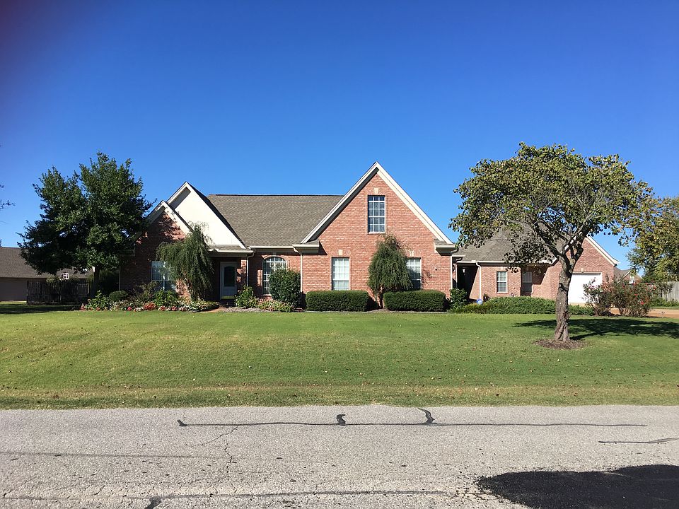 1st image of 285 Rivertrace Dr