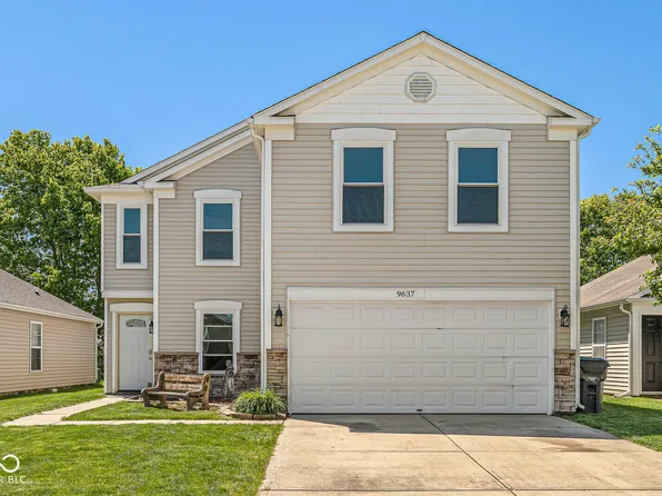 9637 W Stargazer Dr, Pendleton, IN 46064