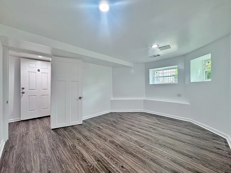 3316 W Flournoy St #G — Photo 3