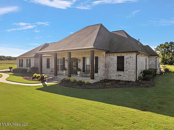 2nd image of 317 Northaven Dr