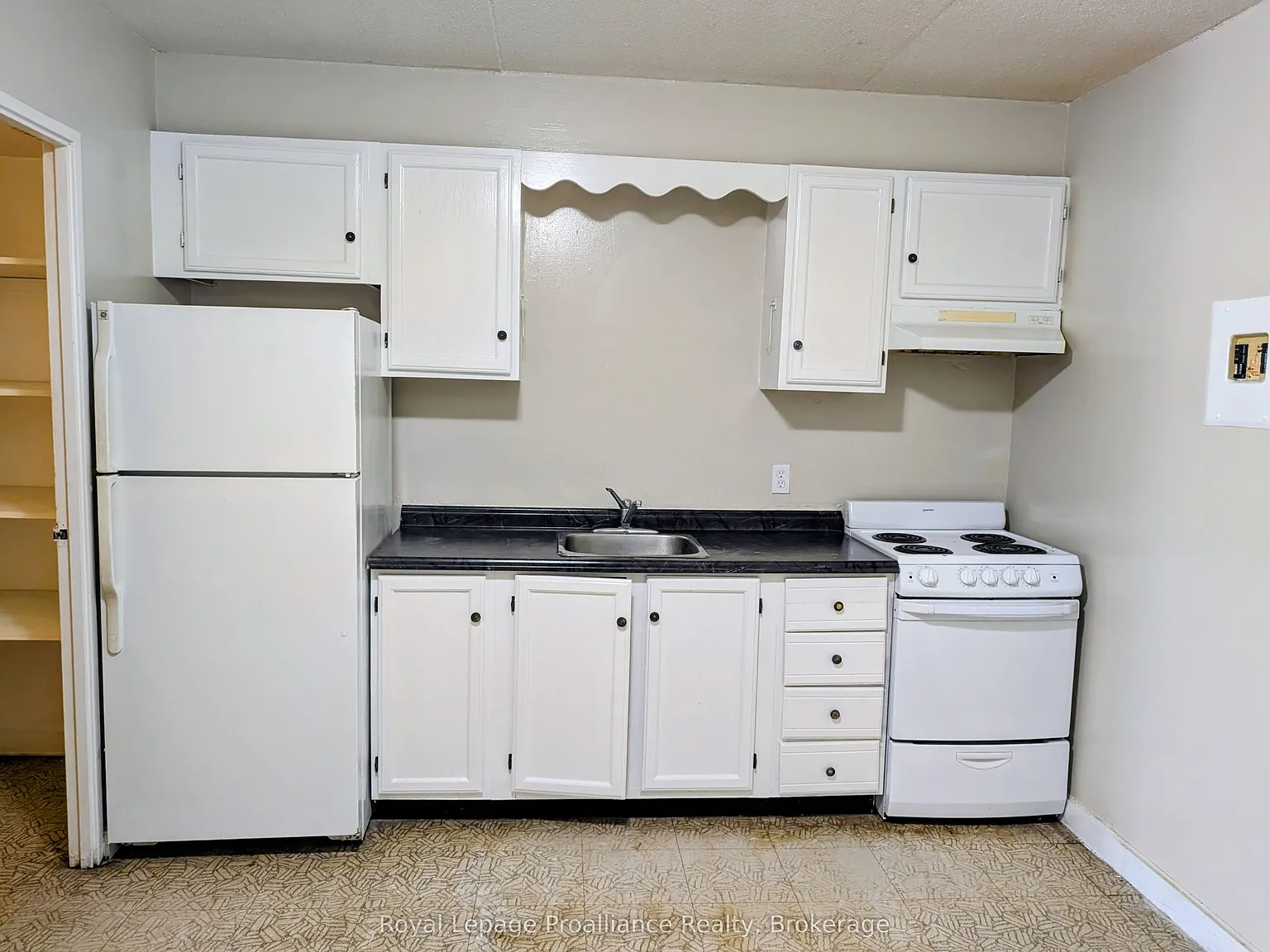 1 bed, $1,300 — Photo 3