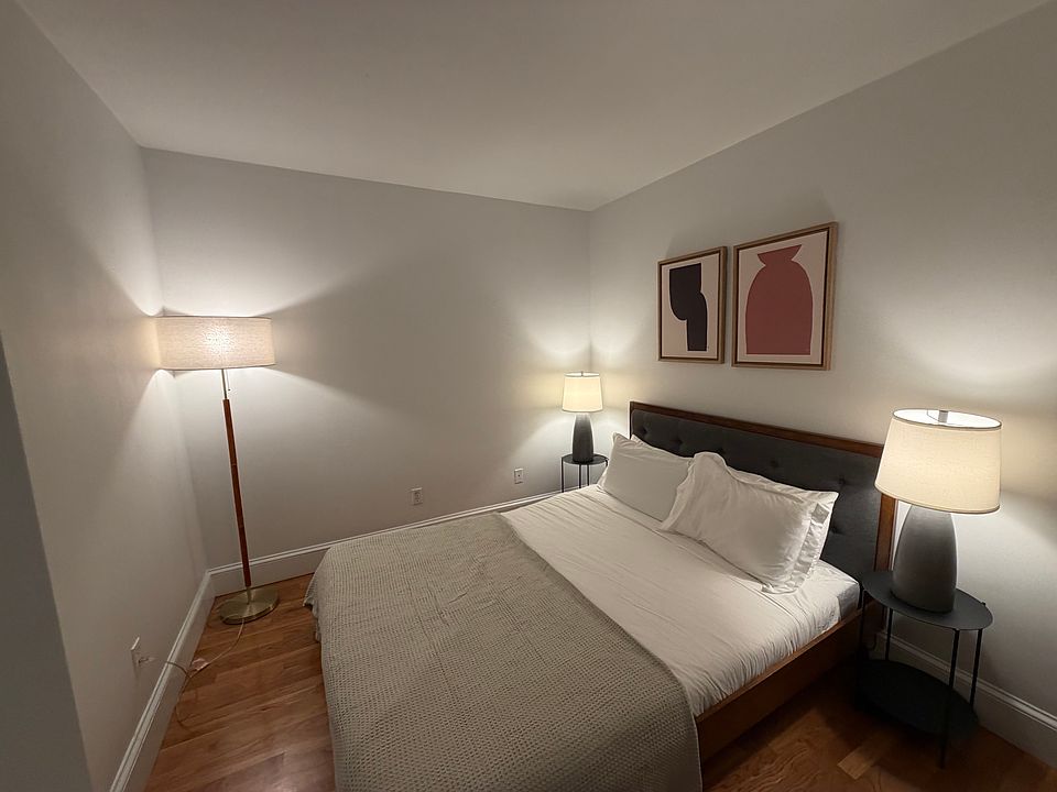 1st image of 12 Derne St #4
