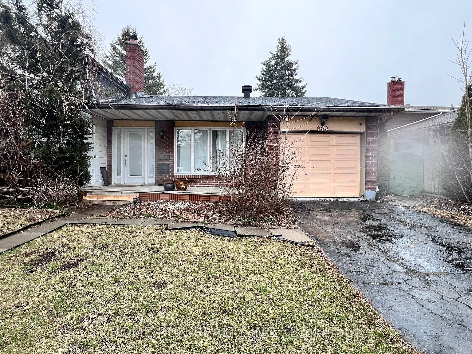 3 bed, $2,800 — Photo 1