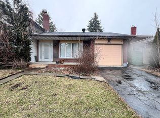 960 Cahill Dr W, Ottawa, ON K1V9H8