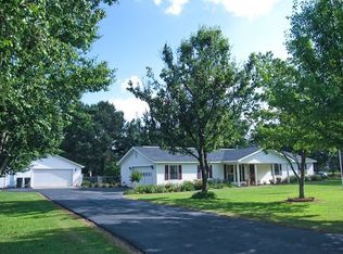 145 W Seminole Dr, Byron, GA 31008