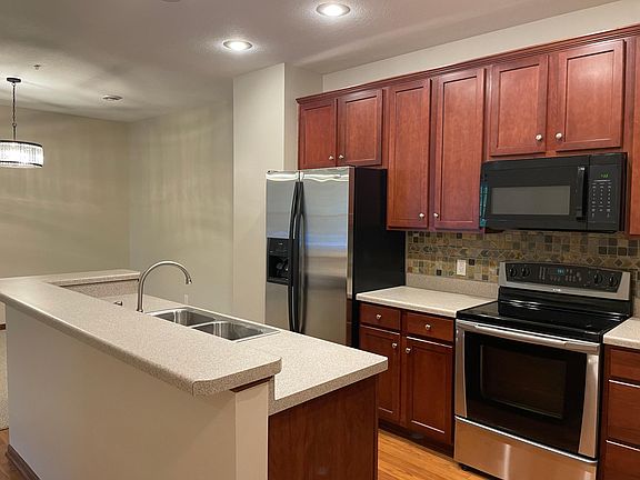 2nd image of 1654 White Pine Way