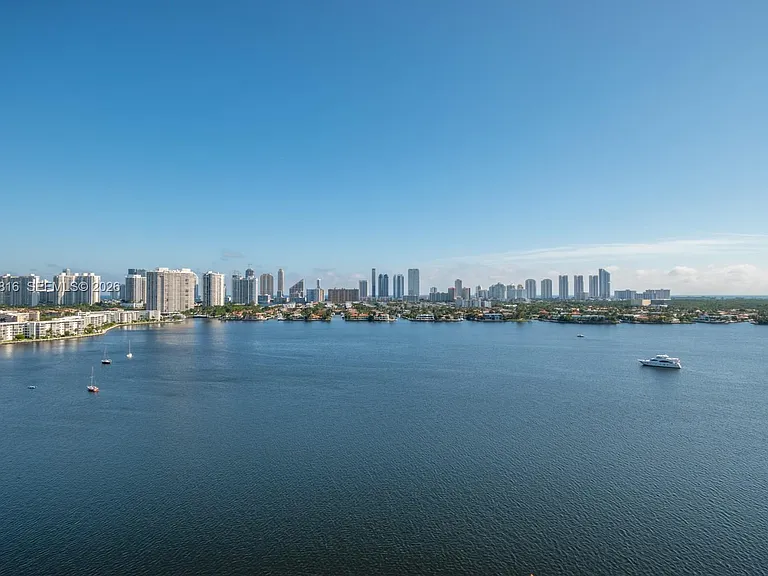 17301 Biscayne Blvd #1609 — Photo 11