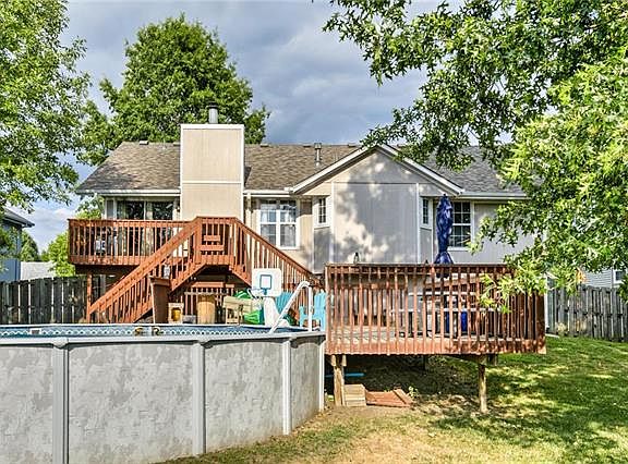 4th image of 106 Rock Creek Dr
