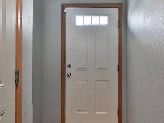 3rd image of 18164 Southdale Plz