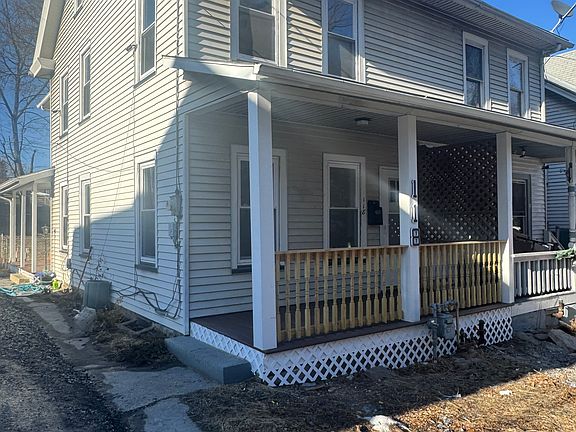 3rd image of 118 Bridge St #118