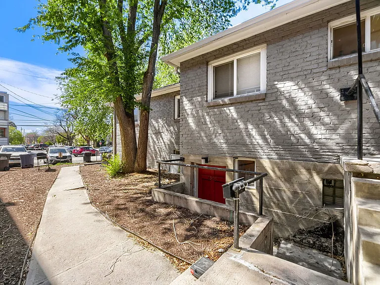 2505 S University Blvd — Photo 9