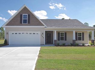 162 Pamlico Dr, Holly Ridge, NC 28443