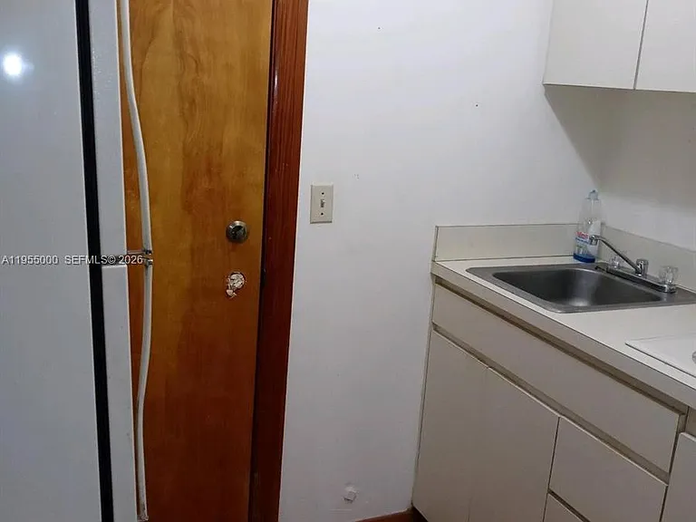 3127 Coral Way #1 — Photo 7