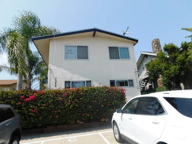 Building Photo - 3066 Hawthorn St #5