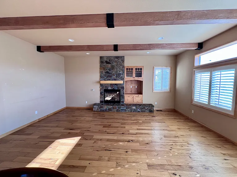 720 Mule Deer Cir — Photo 5