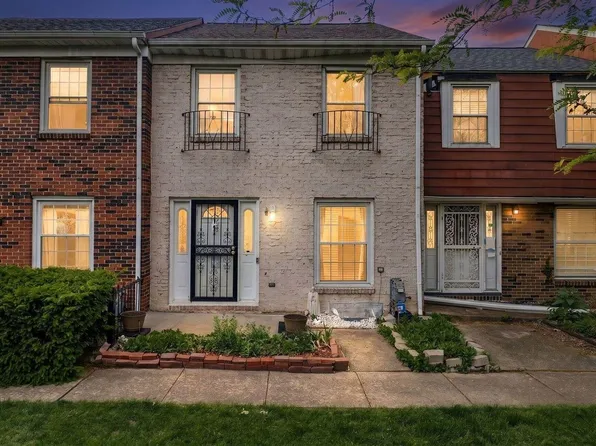 2472 Hardesty Dr S #U-10, Columbus, OH 43204