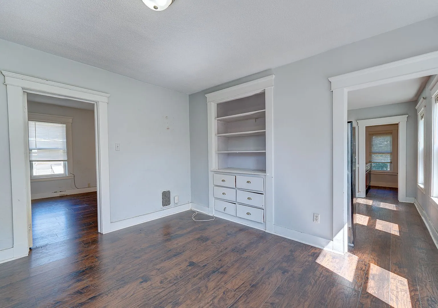 255 County St — Photo 2