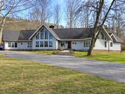 8950 Cattails Creek Way, Ooltewah, TN, 37363