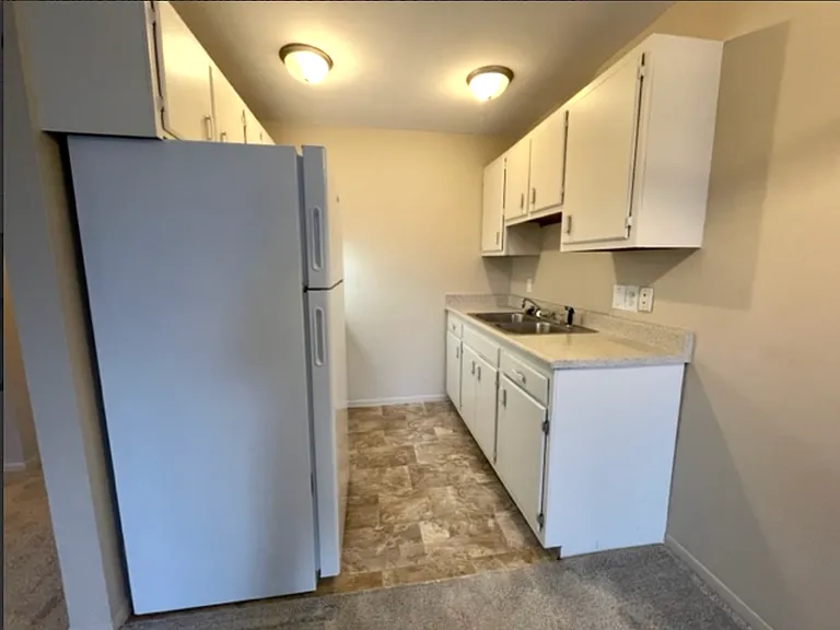Oak Valley Apartments — Photo 32