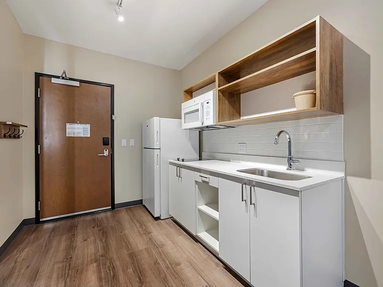 1090 Sgt Asbury Hawn Way — Photo 28