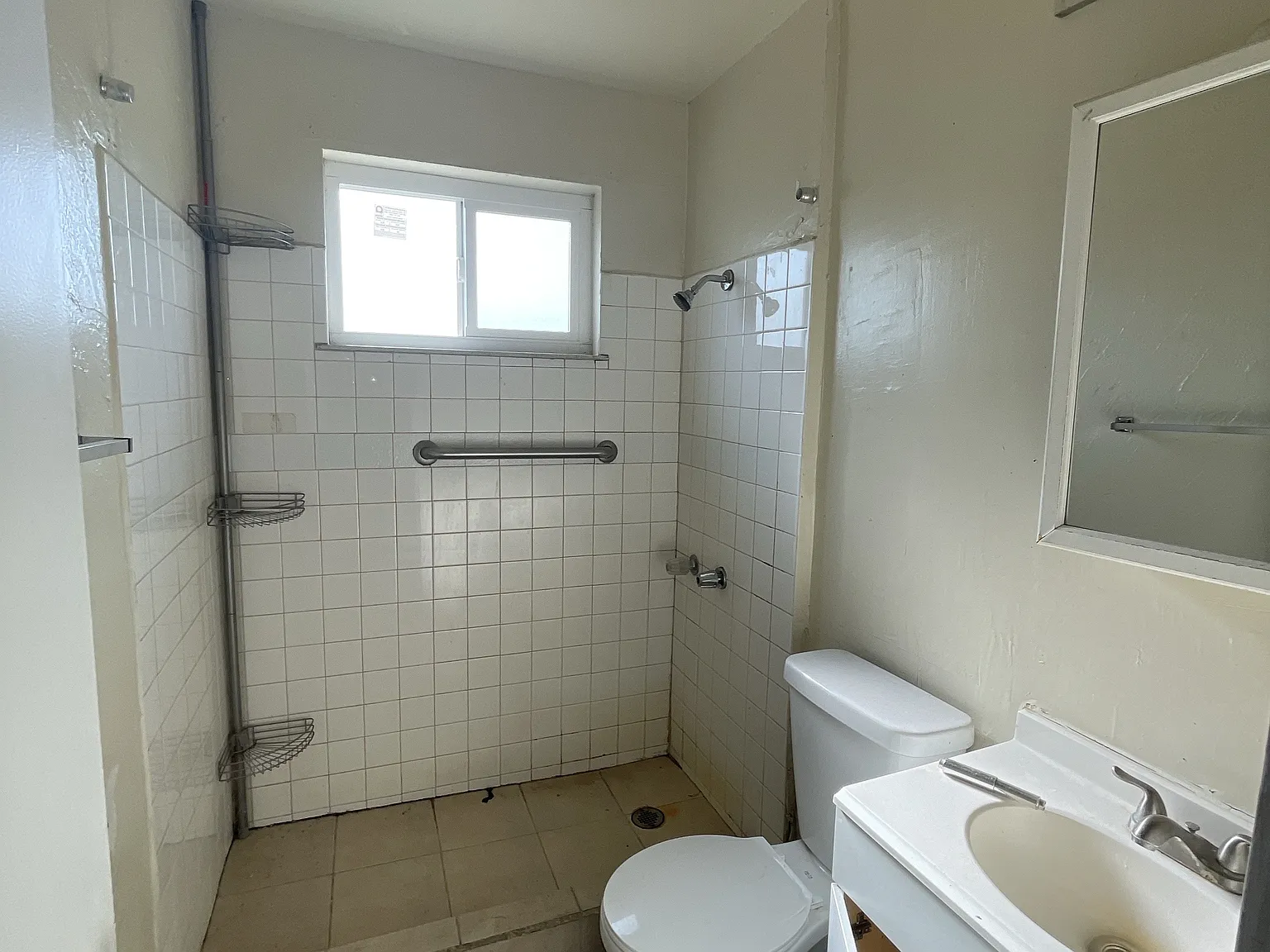 21929 Markham St — Photo 3